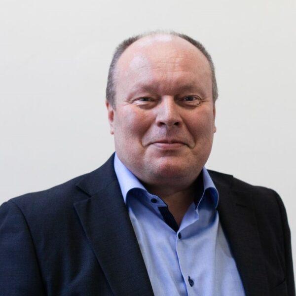 prof. Dr. Ing.  Karel  Bouzek 