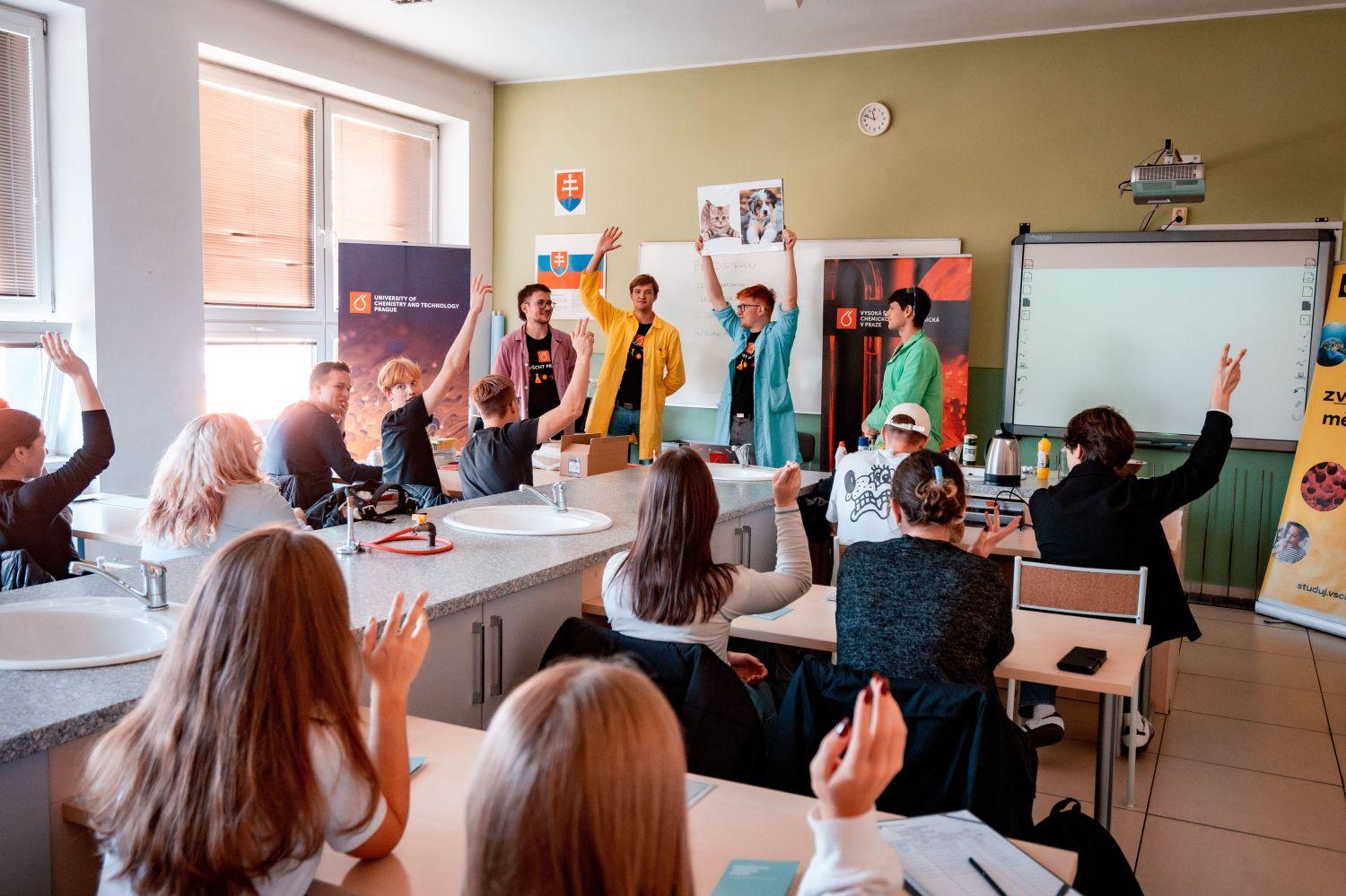 Výjezdy na střední školy