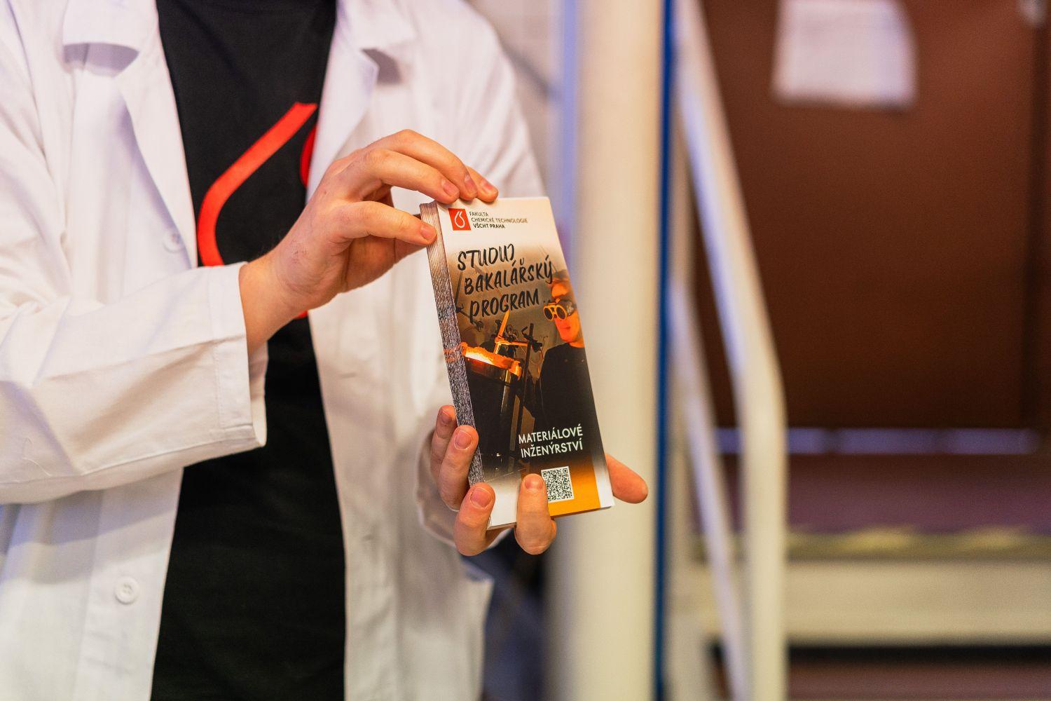 Reprezentujte FCHT na Dnech otevřených dveří