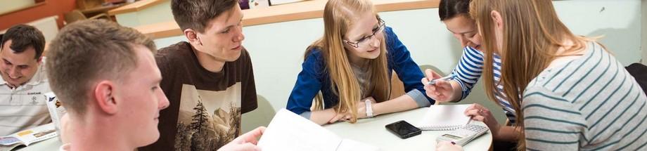 Časová osa Bc. studia na FCHT