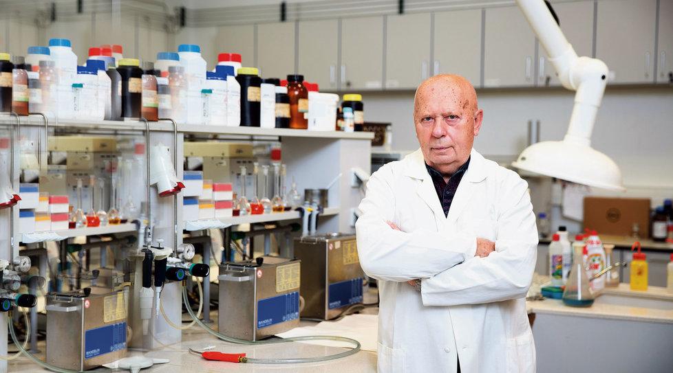 Jak vznikne dokonalý parfém nebo vůně peněz?